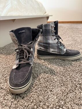 Sperry Gray Plaid Corduroy High-Top Boat Shoes
